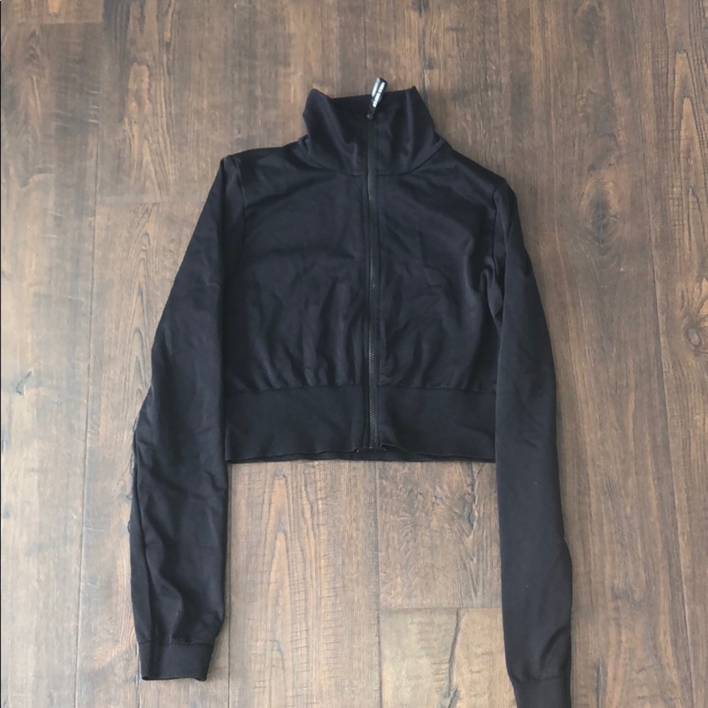 Miss Silver Cropped Yoga Jacket